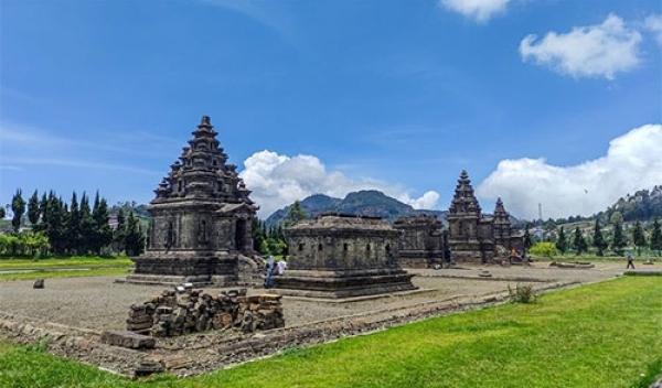 Kompleks Candi Arjuna